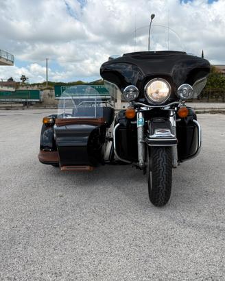 Elettra glide ultra classic con sidecar