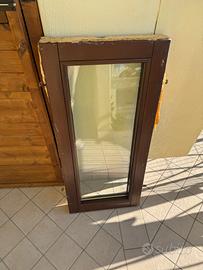 Finestra legno massello doppio vetro