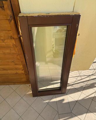 Finestra legno massello doppio vetro