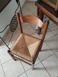 arredamento vario tavolo sedie specchi lampa