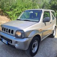 SUZUKI Jimny 1.3i 16V cat 4WD JLX