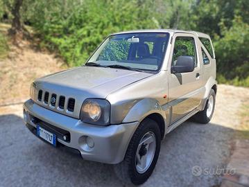 SUZUKI Jimny 1.3i 16V cat 4WD JLX