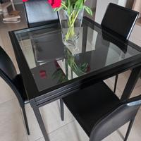 Tavolo Babini e sedie