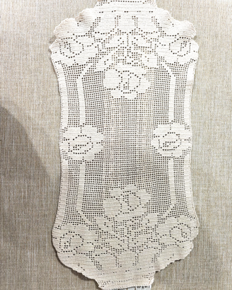 Centrino in Cotone Beige Lavorato a Mano