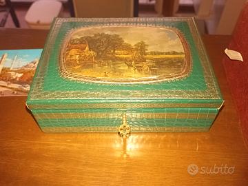 Cofanetto antico vintage 