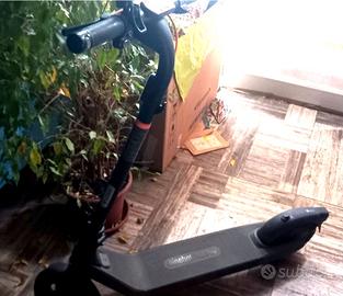 Monopattino Elettrico NINEBOT Segway  E2 PRO