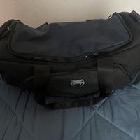 borsone VENUM e guantoni + fascie