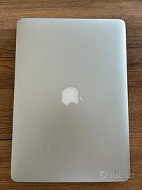 13" (2015) - Intel i5 / 8GB RAM / 128GB SSD