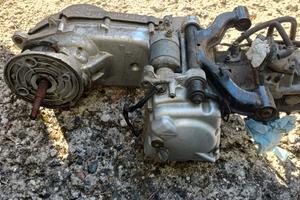 motore Yamaha majesty 250 1999