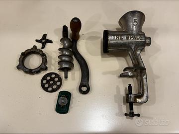 Tritacarne a mano vintage