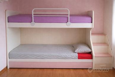 letto a castello e scala
