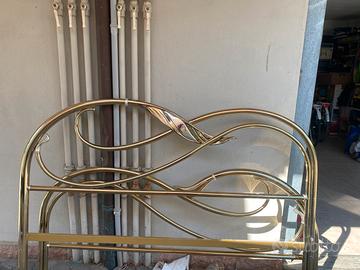 Letto in ottone