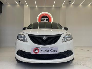 Lancia Ypsilon 1.0 FireFly 5 porte S&S Hybrid Ecoc