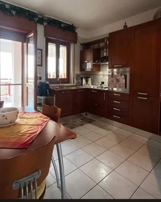 Cucina e parete attrezzata