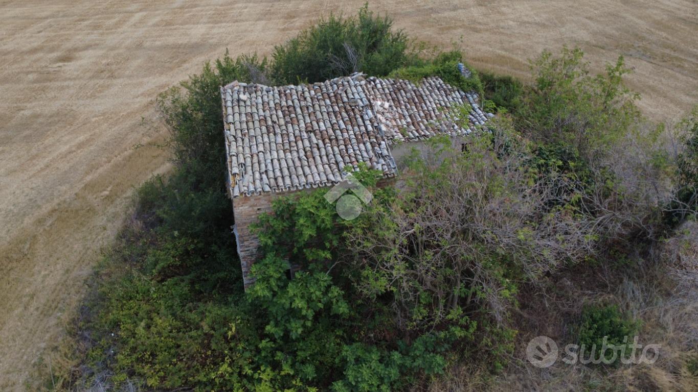 RUSTICO A POTENZA PICENA - Vista 4