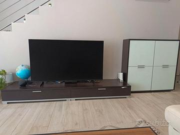 Parete attrezzata per tv e mobile contenitore
