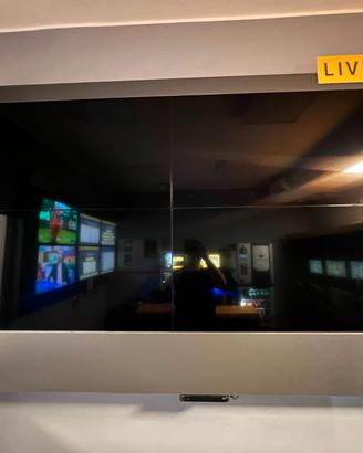 Videowall 100" sala scommesse