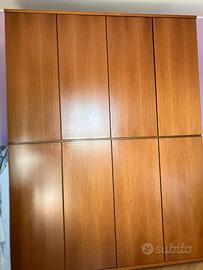 Armadio 6 vani in legno color ciliegio
