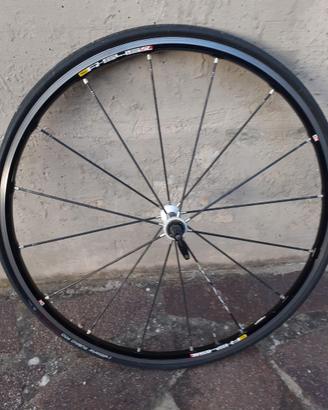 Ruota anteriore Mavic