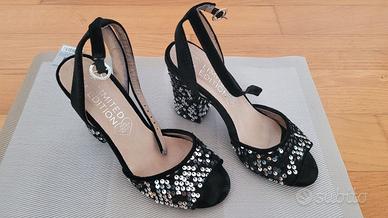 Scarpe  nere con paillets