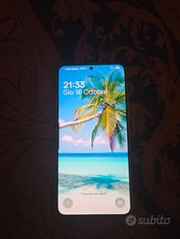 Samsung S22 white 256GB rom  8GB ram  