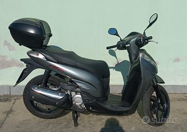Honda shi 300 del 2008.
Unico propietario
