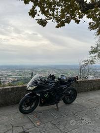 Kawasaki Ninja 300 - 2016