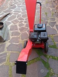 Tritatore  trituratore trincia fogliame rami