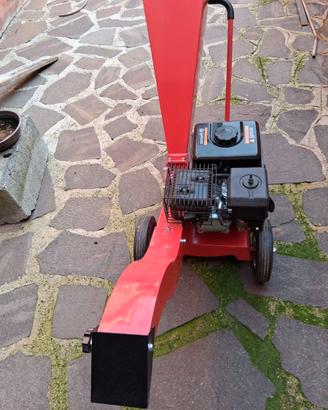 Tritatore  trituratore trincia fogliame rami