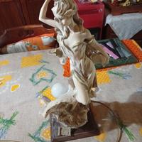 LAMPADA STATUA DONNA GIARDINI DI MARZO