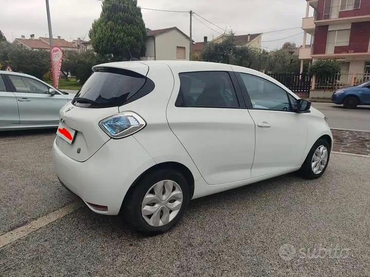 Renault Zoe 2015 photo 3