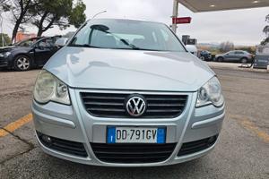 Volkswagen Polo 1.4 benzina/metano 80CV neopatenta