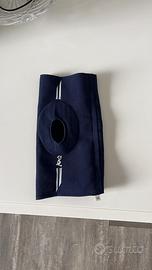 ginocchiera elastica con foro rotuleo