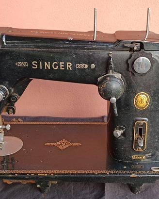 Macchina da cucire Singer 306M vintage