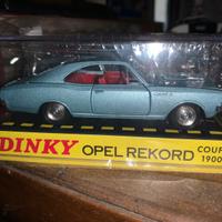 Opel Rekord Coupe 1900 Dinky