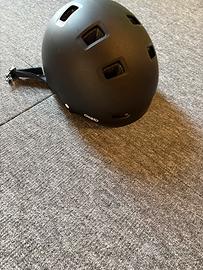 Casco skateboard oxelo taglia m