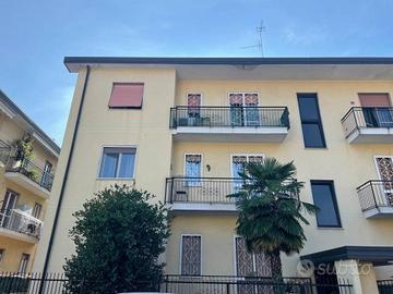Appartamento di 97 m² con 3 locali e box auto a Le