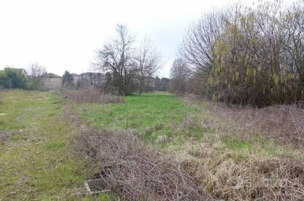 Immobile in asta di 6732 m² a Rolo - Vista 3