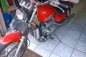 Honda VF750C con 38.000km anno 1996