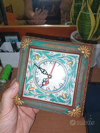 Orologio da parete in terracotta 