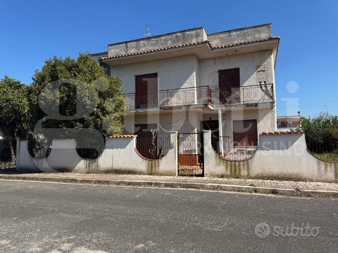 Villa o villino Latina [Cod. rif 3309737VRG]
