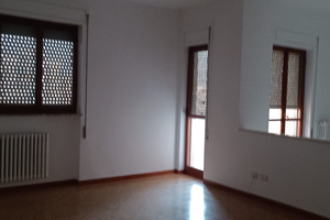 Appartamento Luminoso Ristrutturato Ascensore con