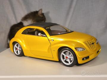Maisto 1:18 Chrysler Pronto Cruizer in metallo 