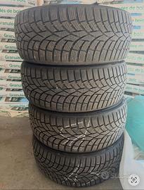 Gomme  invernali toyo 205/40 r18