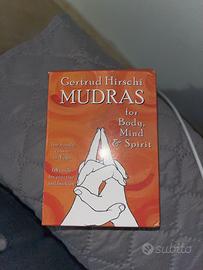 Carte yoga dei mudra .