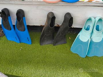 Giochi spiaggia e pinne