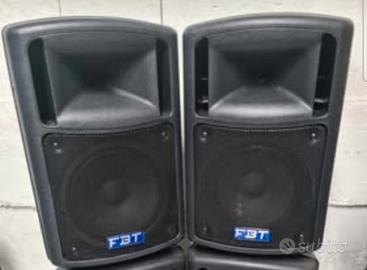 FBT MAxX2a  250w RMS (una copia)