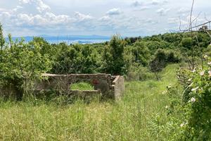 GRADOLI RUDERE ABITATIVO CON TERRENO 2500mq