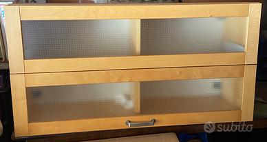 Pensile da cucina Ikea in legno e vetro