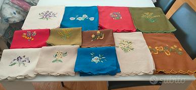 Asciugamani in lino ricamati a mano